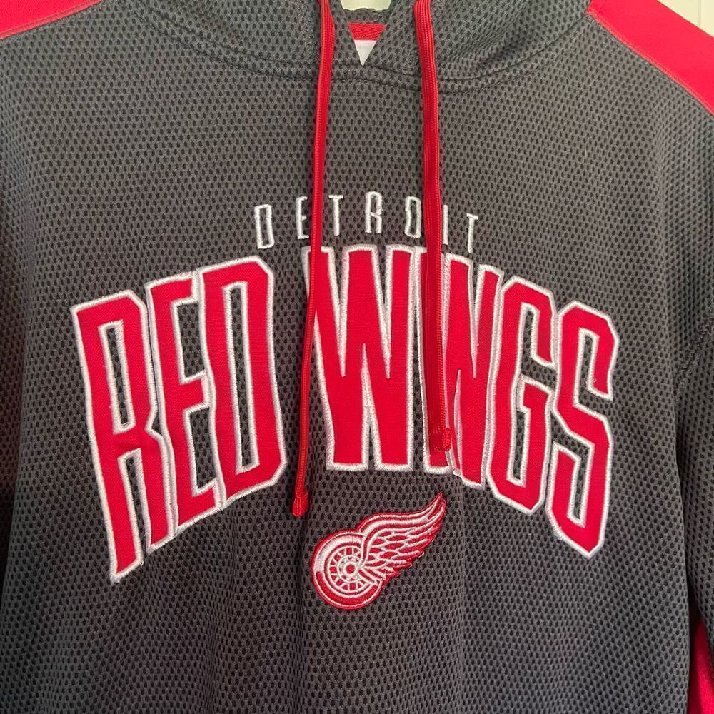 NHL Womens Red Wings hooded sweatshirt M - Picture 2 of 6